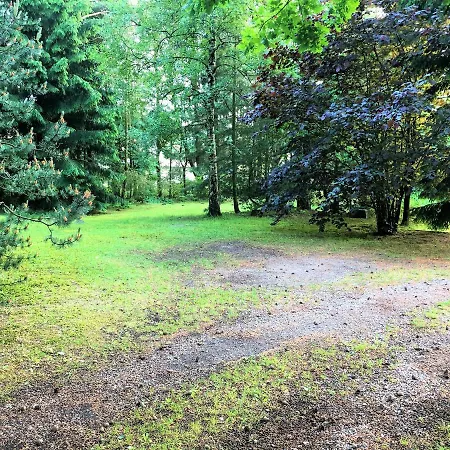 1-bedroom Apartment-rooftop Jakuzzi-hot Tub, Bbq & Sauna In A Forest By The شقة *